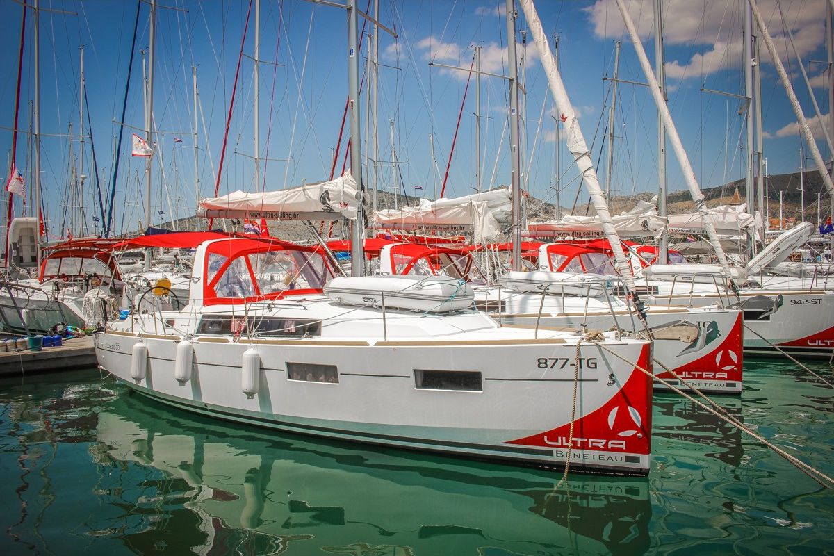 Exterior view of Dalmar, a Beneteau Oceanis 35 sailboat at Općina Medulin, Croatia
