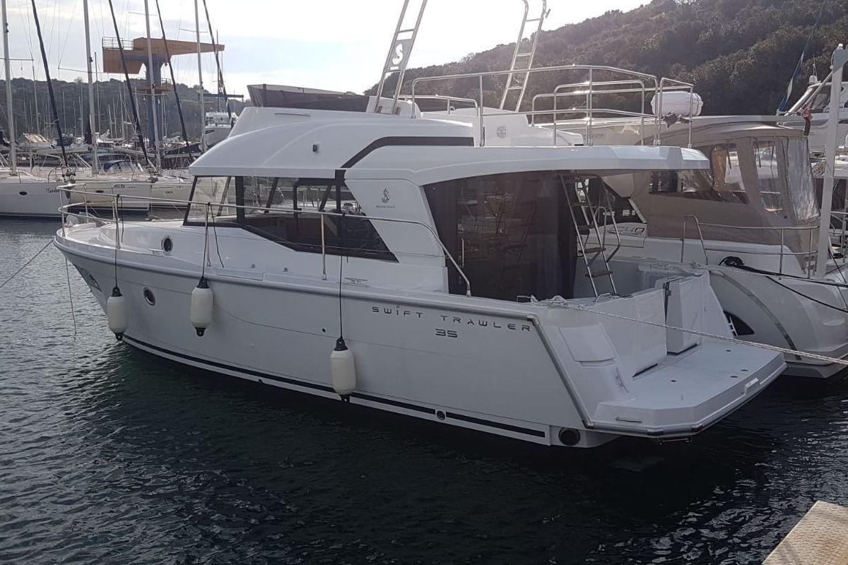 Exterior view of Fritz, a Beneteau Swift Trawler 35 motorboat at Grad Pula, Croatia