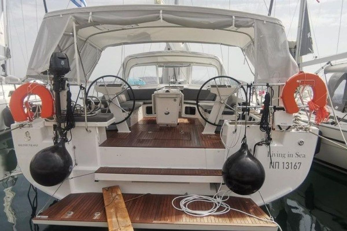 Cockpit of Living In Sea, a Beneteau Oceanis 51.1 sailboat at Gouvia, Greece
