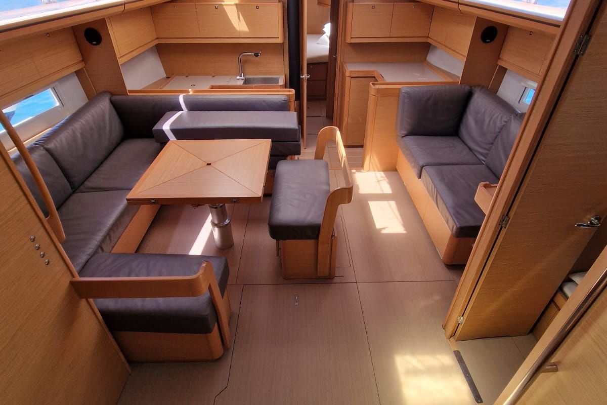 Salon of Sirius, a Dufour 520 GL sailboat at Tonnarella, Italy