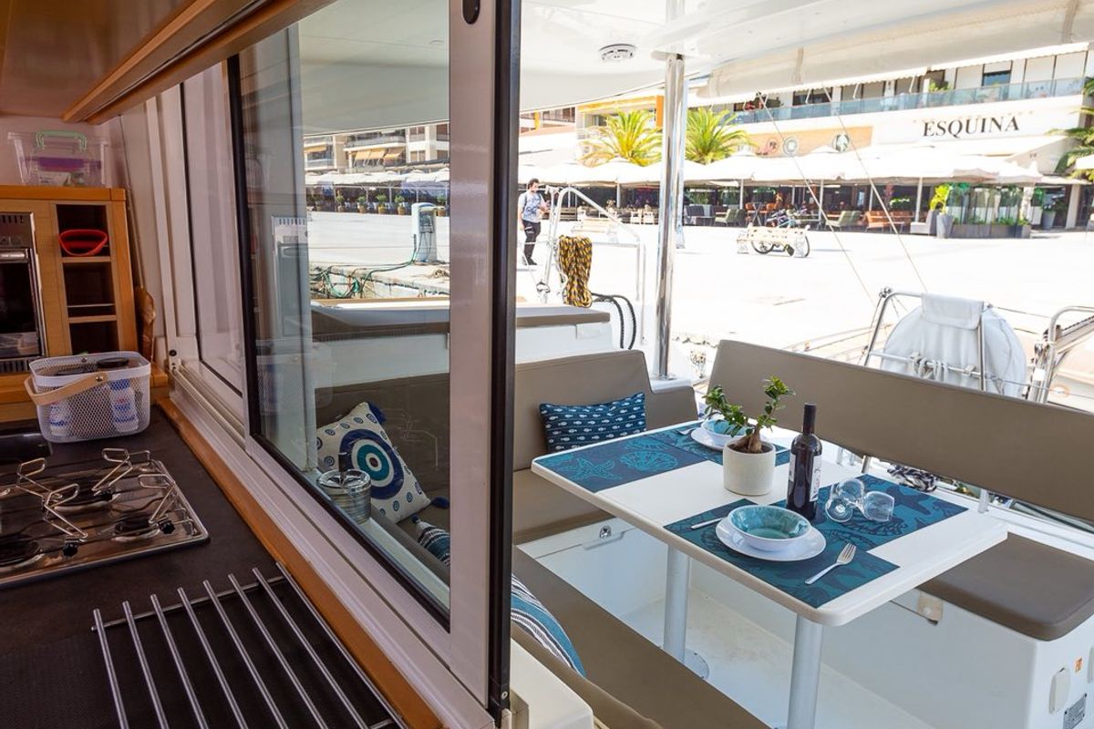 Salon of Astro, a Lagoon 400 S2 catamaran at Volos Municipality, Greece
