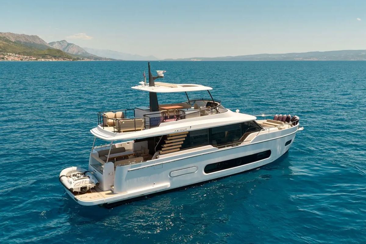 Exterior view of Amparito XIII, a Azimut Magellano 60 yacht at Lavreotiki Municipal Unit, Greece