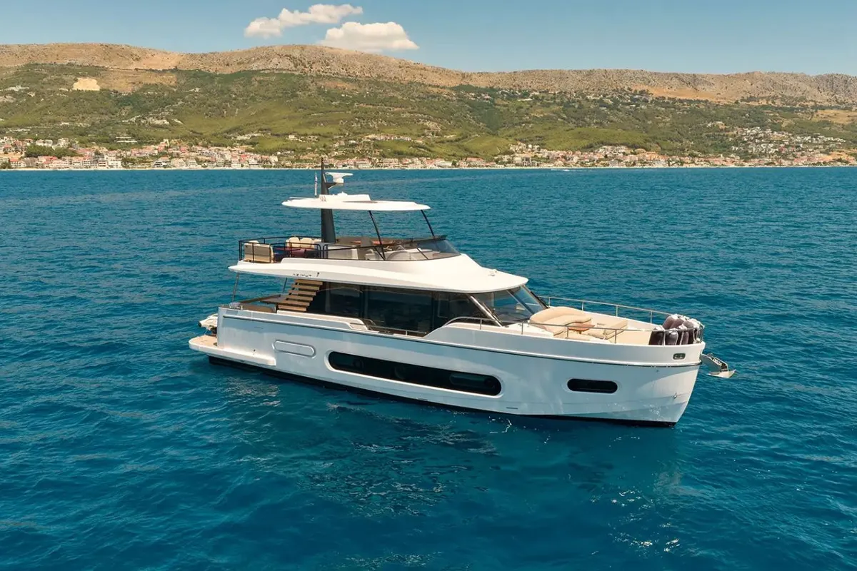 Exterior view of Amparito XIII, a Azimut Magellano 60 yacht at Lavreotiki Municipal Unit, Greece