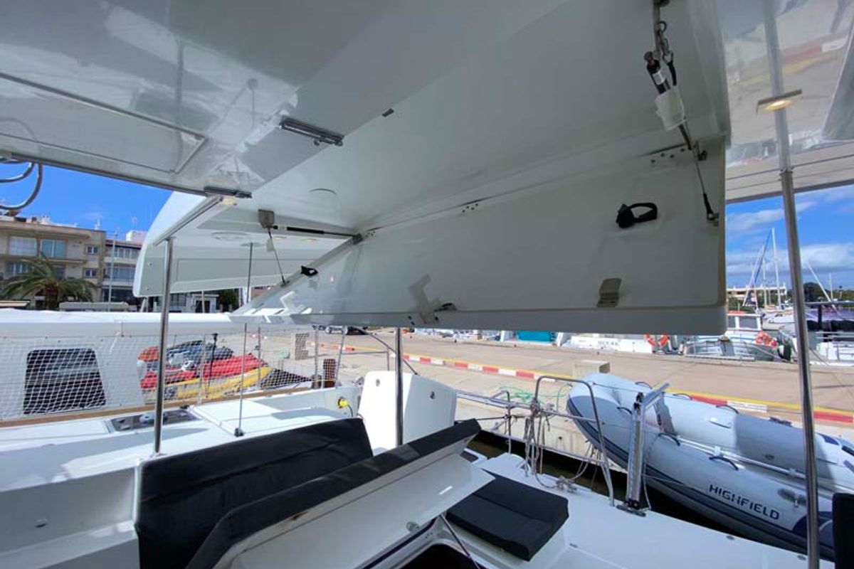 Deck of Dreamelli, a Lagoon 450 F catamaran at Grad Trogir, Croatia