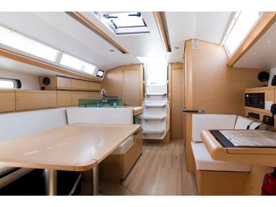 Salon of Turrun Turrun, a Jeanneau Sun Odyssey 419 sailboat at Santa Cruz de Tenerife, Spain