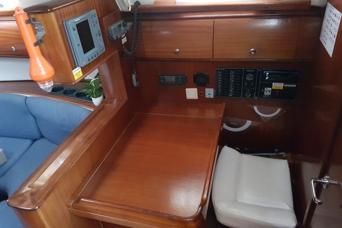 Salon of Azzurro, a Bavaria 41 sailboat at Punat, Croatia
