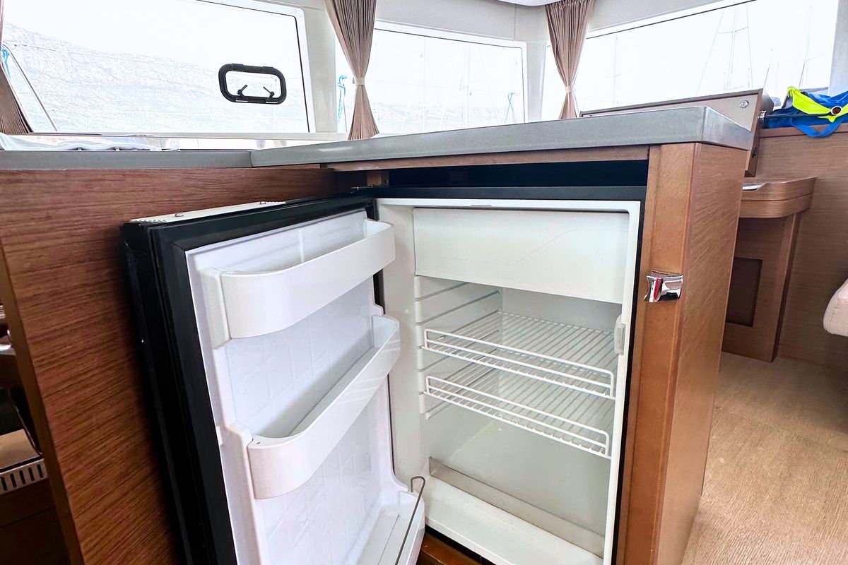Galley of Hanna 1, a Lagoon 450 S catamaran at Grad Kaštela, Croatia