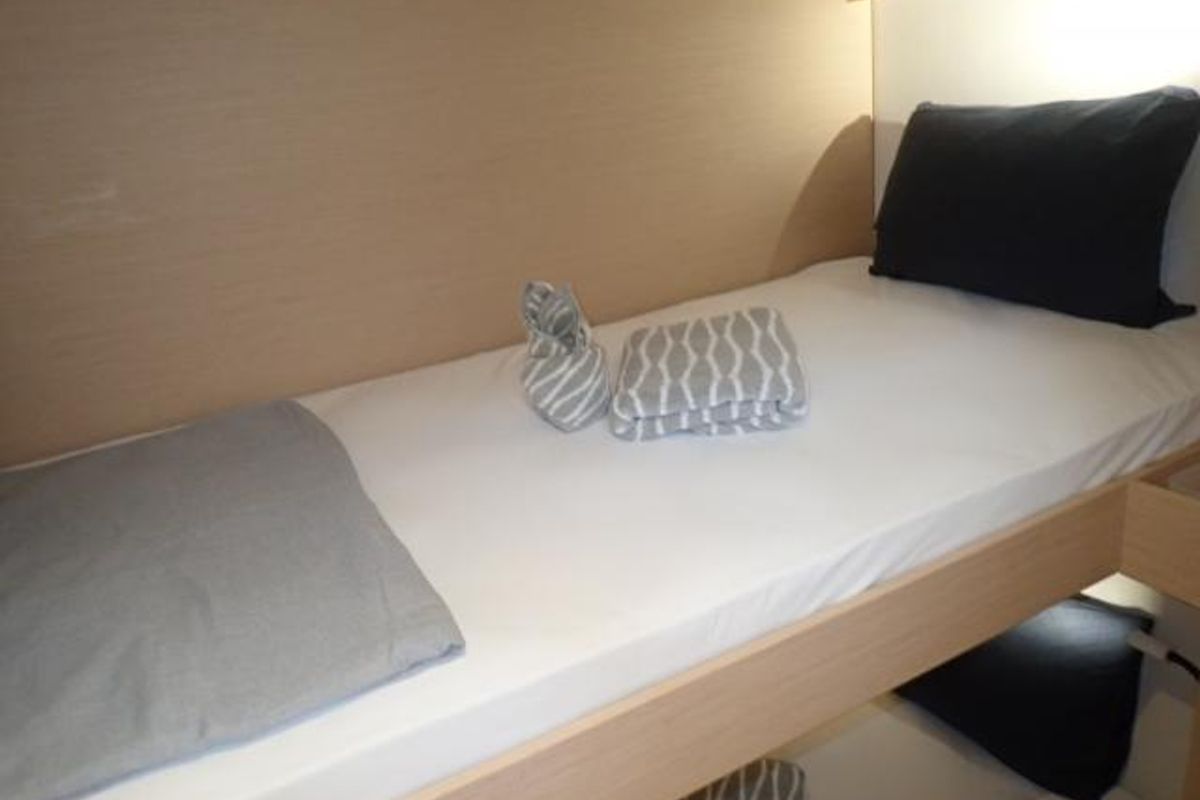 Cabin on Lola 2, a Fountaine Pajot Saona 47 catamaran at Mai Khao, Thailand