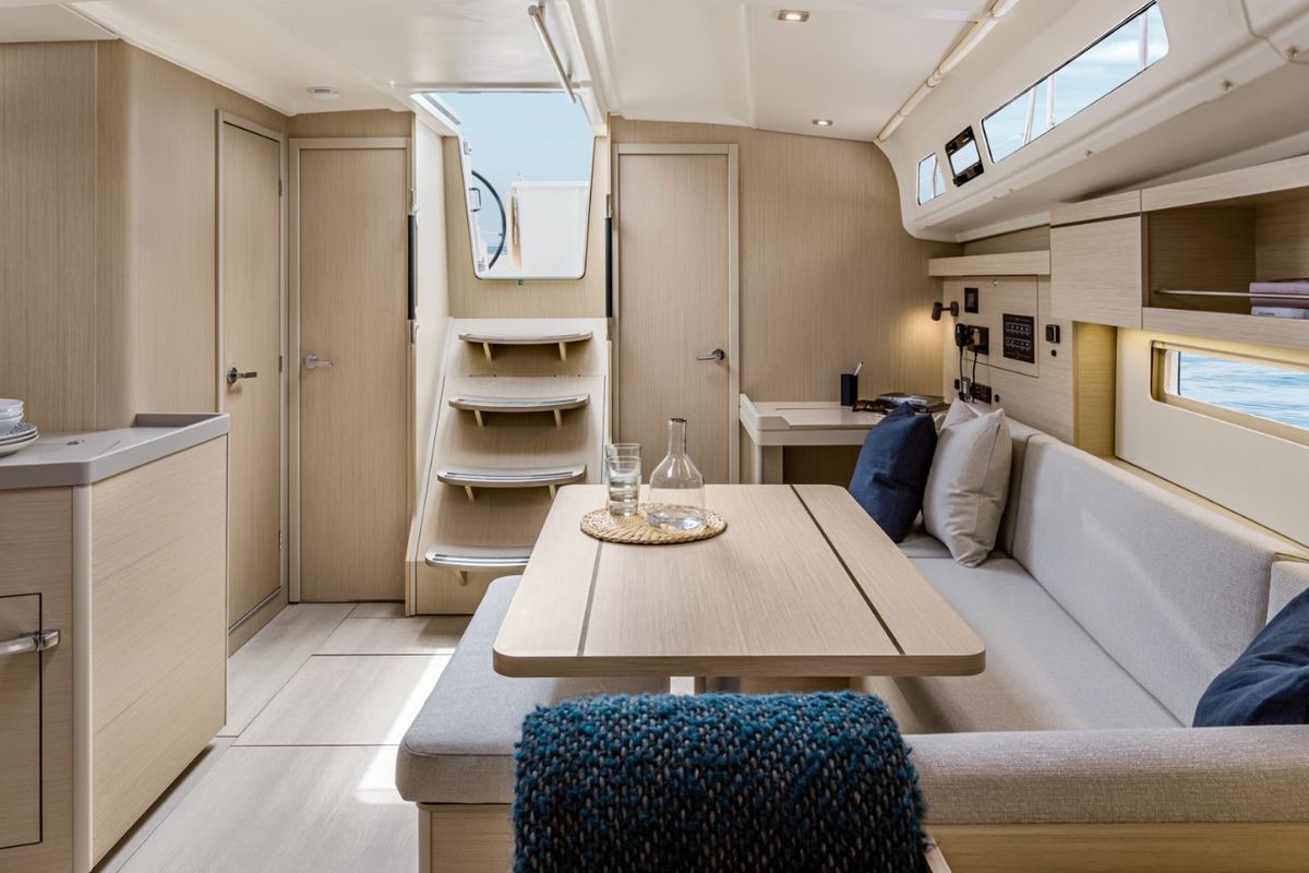 Salon of Wing, a Beneteau Oceanis 40.1 sailboat at San Vincenzo, Italy