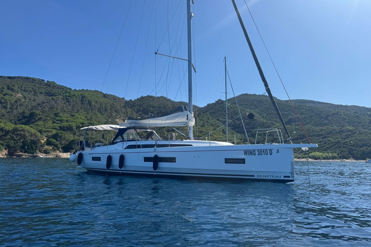 Exterior view of Wing, a Beneteau Oceanis 40.1 sailboat at San Vincenzo, Italy