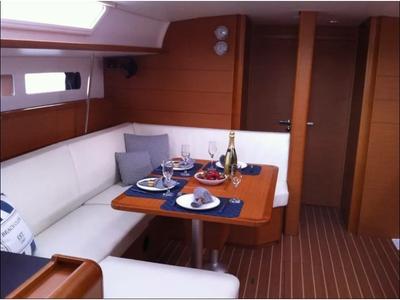 Salon of AF-SO469, a Jeanneau Sun Odyssey 469 sailboat at Athens, Greece