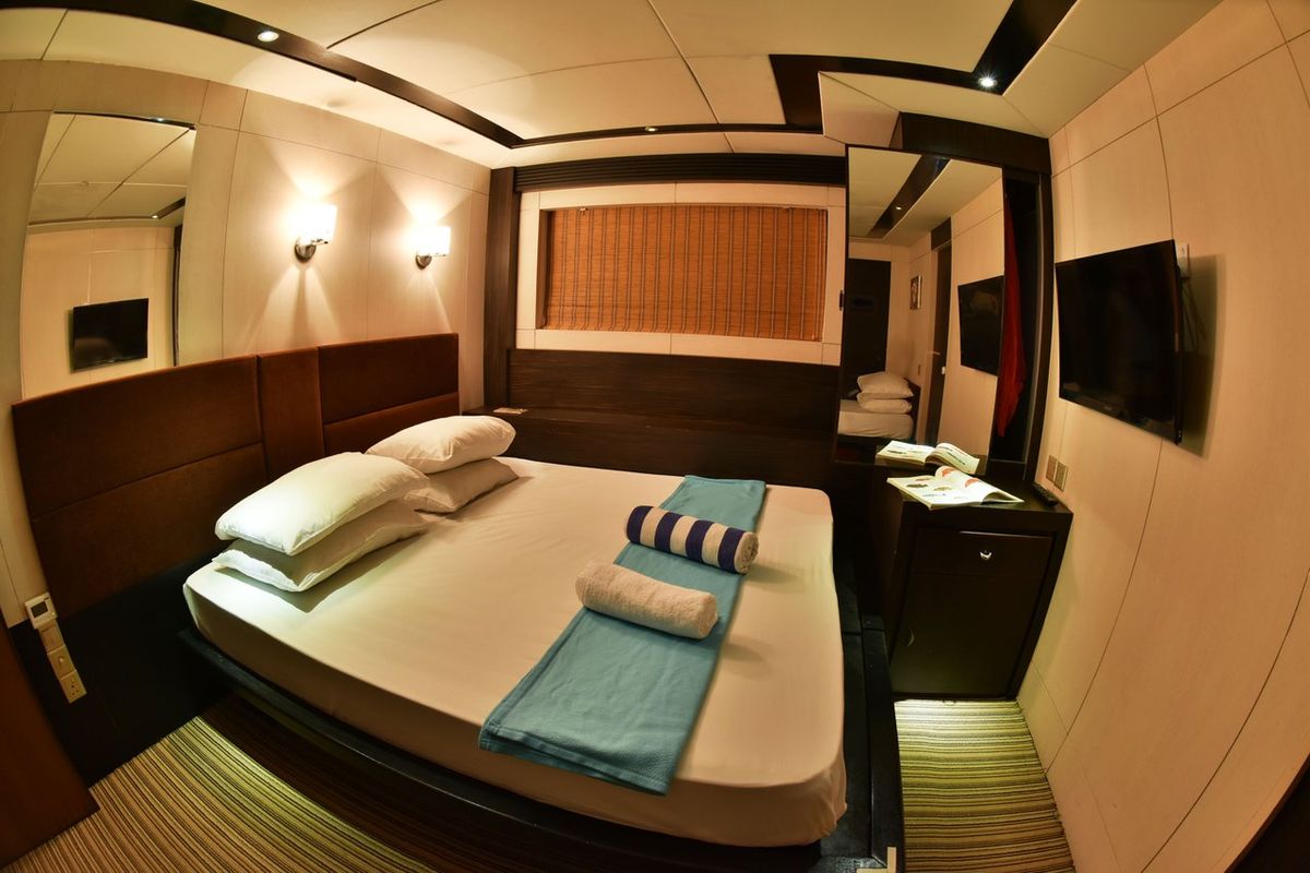 Cabin on Honors Legacy, a Custom Made MY Honors Legacy yacht at Malé, Maldives