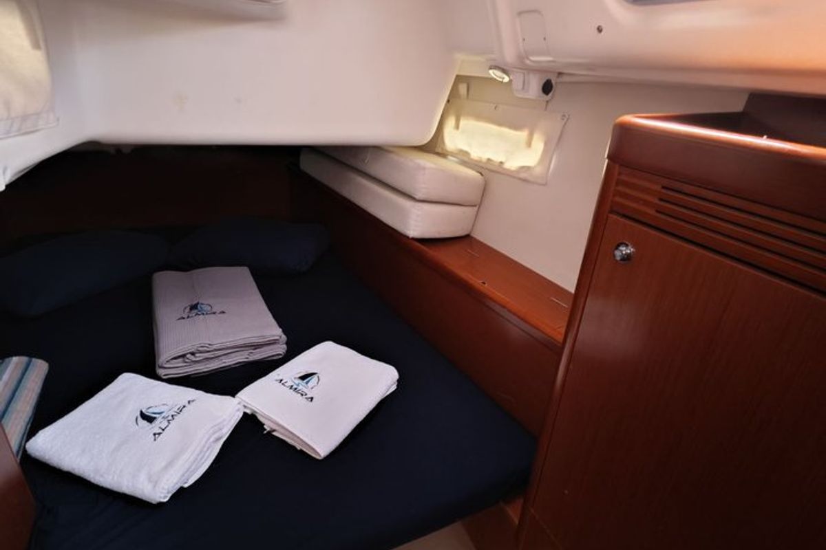 Cabin on Violet, a Beneteau Oceanis 40 sailboat at Fethiye, Turkey