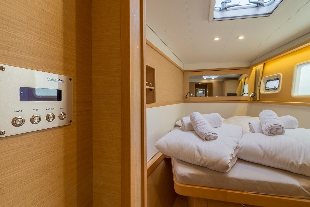 Cabin on Michelangelo, a Lagoon 450 S catamaran at Zadar, Croatia