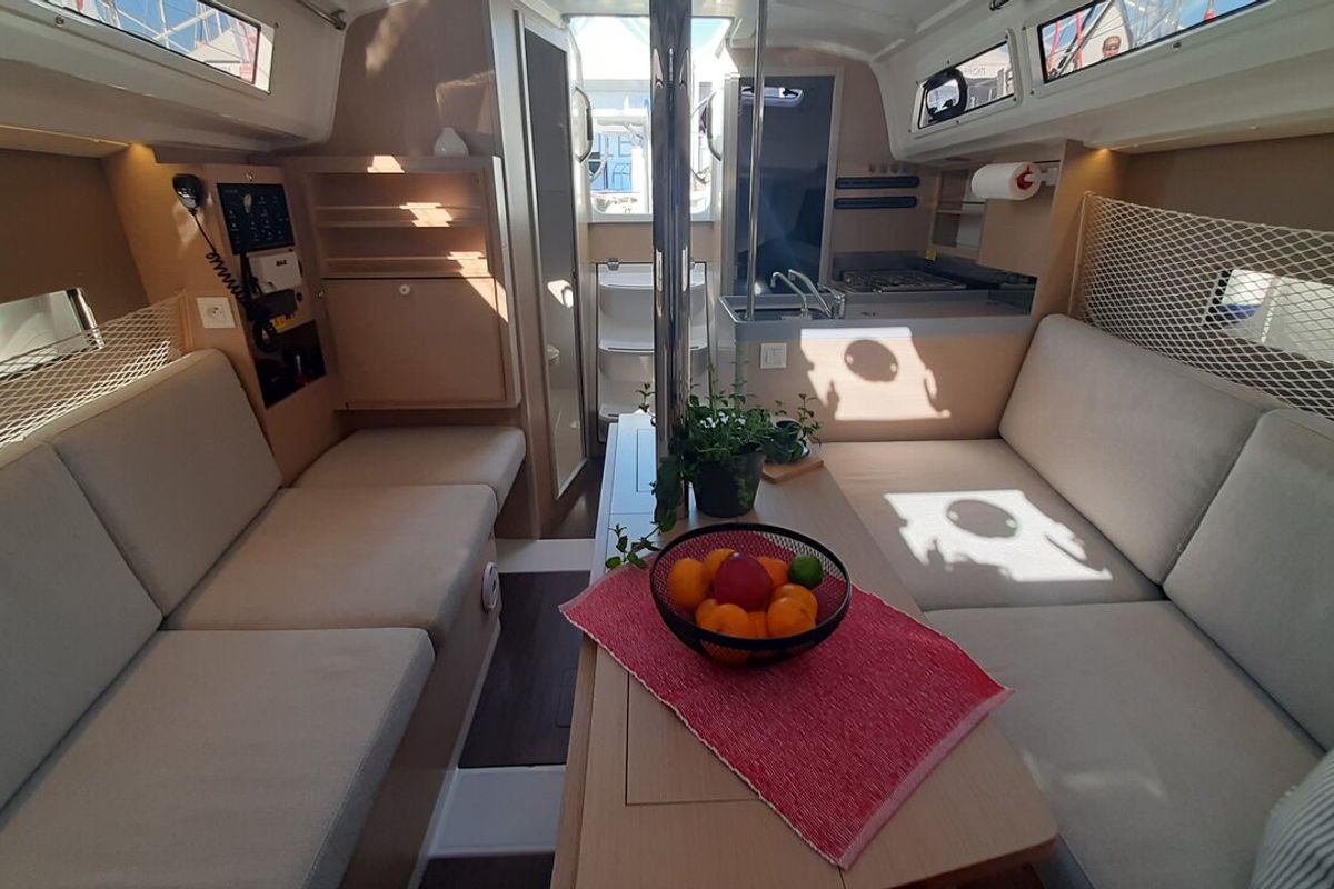 Salon of Mobula Zero, a Beneteau Oceanis 30.1 sailboat at Split, Croatia