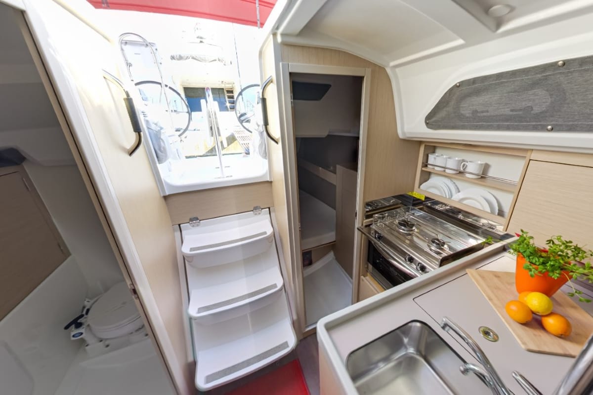 Galley of Mobula Zero, a Beneteau Oceanis 30.1 sailboat at Split, Croatia