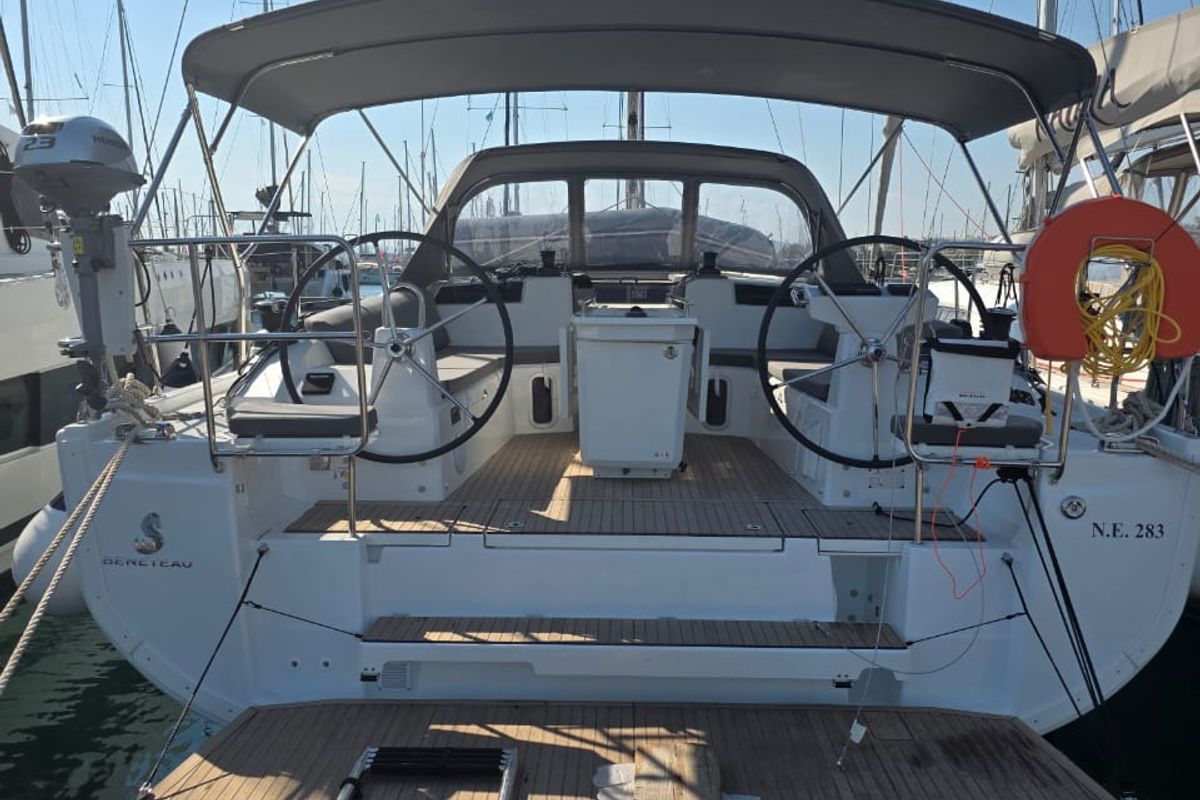 Cockpit of Stefano, a Beneteau Oceanis 40.1 sailboat at Parikia, Greece