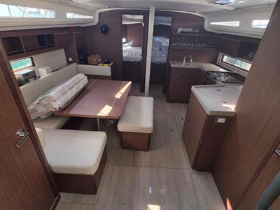 Salon of Stefano, a Beneteau Oceanis 40.1 sailboat at Parikia, Greece