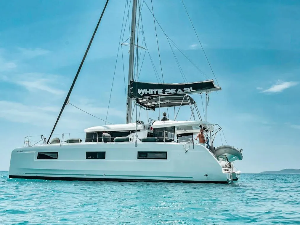 WHITE PEARL, a Lagoon Lagoon 46 catamaran at Athens, Greece