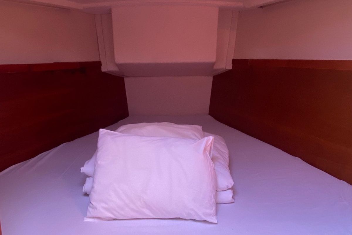 Cabin on Astraios, a Hanse Yachts Hanse 430 E sailboat at Grad Pula, Croatia