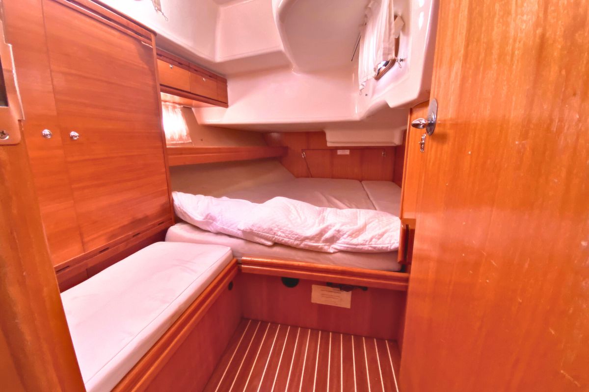 Cabin on Daphne, a Bavaria Cruiser 50 sailboat at Rosignano Solvay, Italy