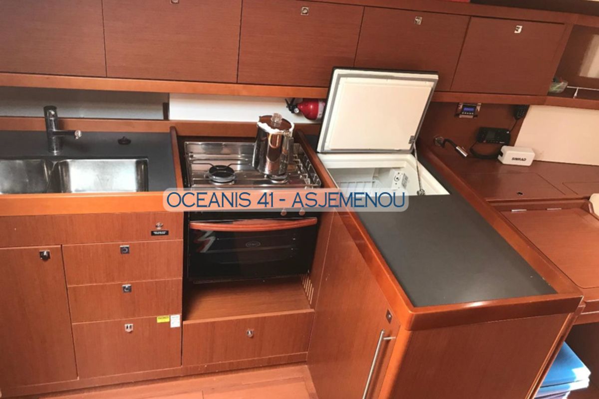 Galley of Asjemenou, a Beneteau Oceanis 41 sailboat at Kontokali, Greece