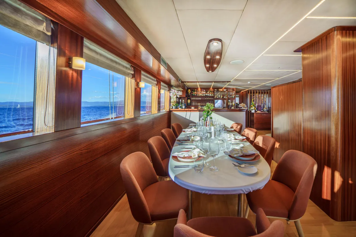 Salon of Son De Mar, a Unknown Son De Mar yacht at Split, Croatia