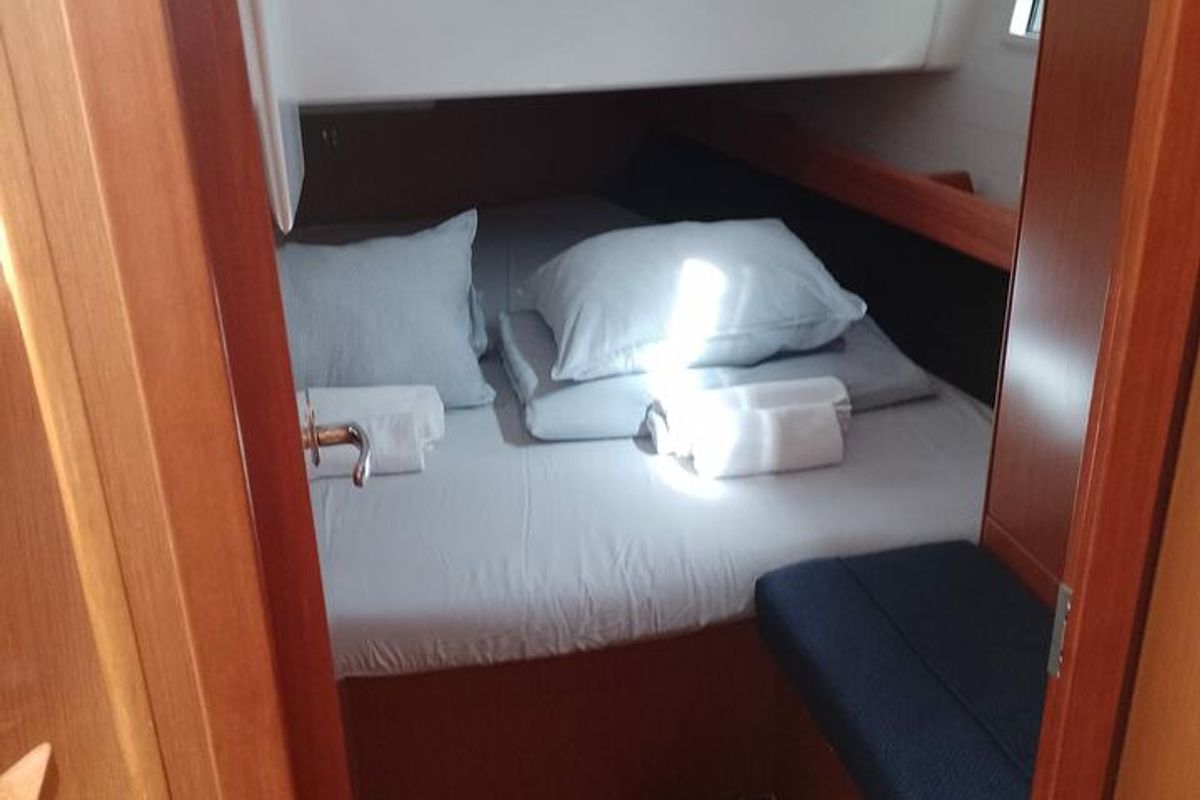 Cabin on Summer Elli, a Bavaria Cruiser 41 sailboat at Palma de Mallorca, Spain