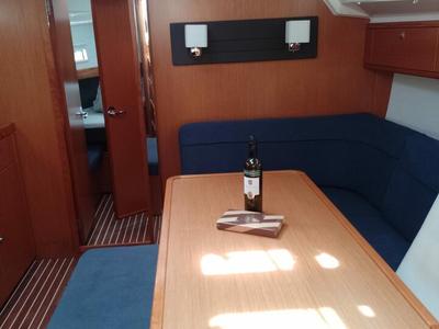 Salon of Summer Elli, a Bavaria Cruiser 41 sailboat at Palma de Mallorca, Spain