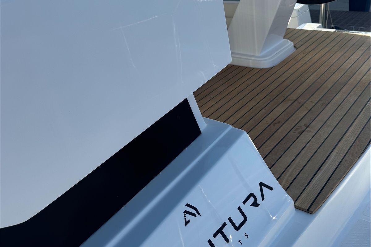 Good Luck, a Aventura Catamarans Aventura 45 catamaran at Grimaud, France