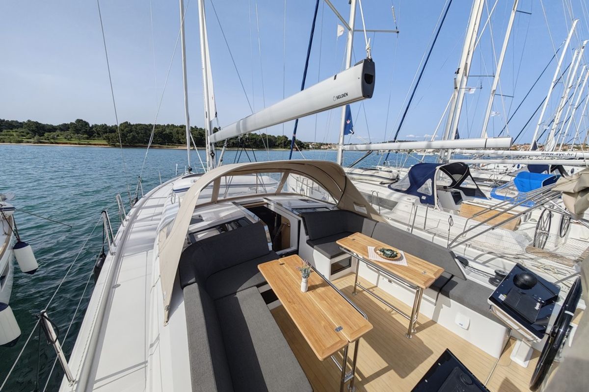 Deck of Vingilot - OW, a Hanse Yachts Hanse 460 sailboat at Općina Medulin, Croatia