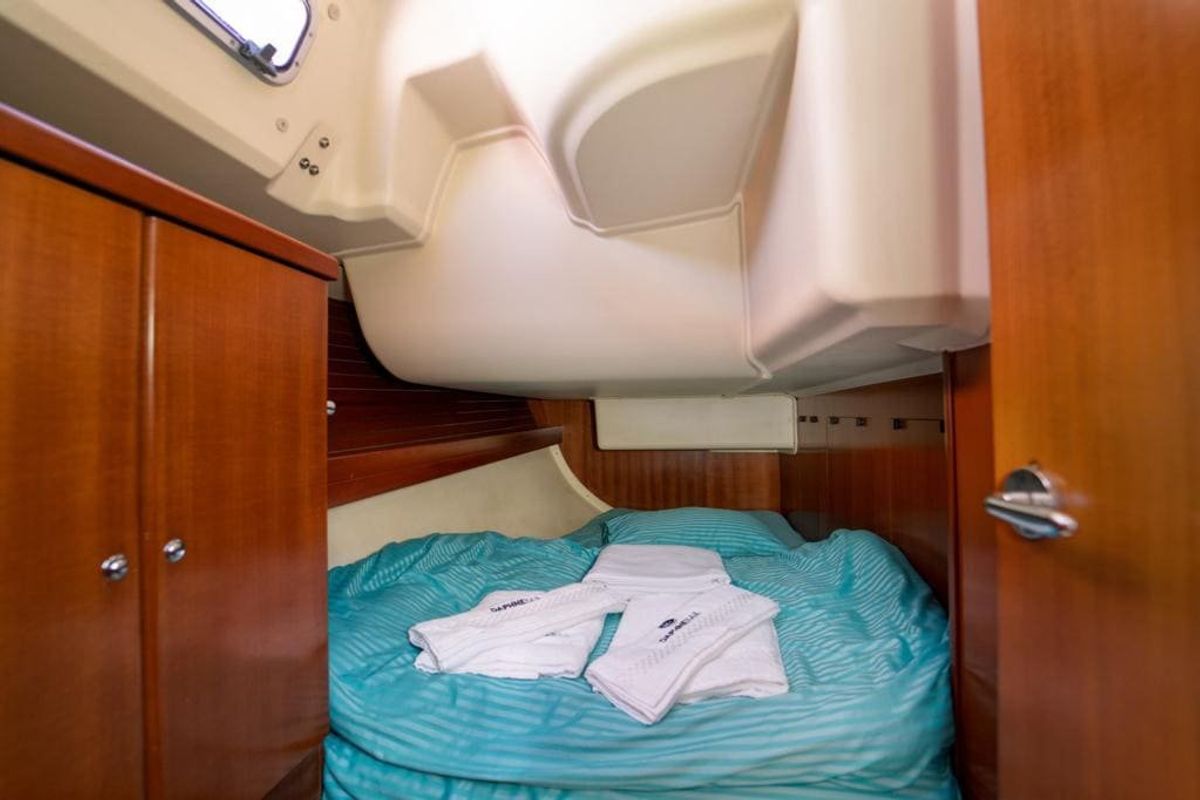 Cabin on Daphne-S, a Dufour 405 GL sailboat at Fethiye, Turkey