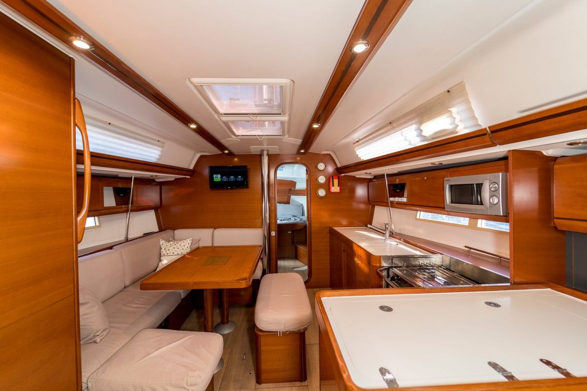 Galley of Daphne-S, a Dufour 405 GL sailboat at Fethiye, Turkey
