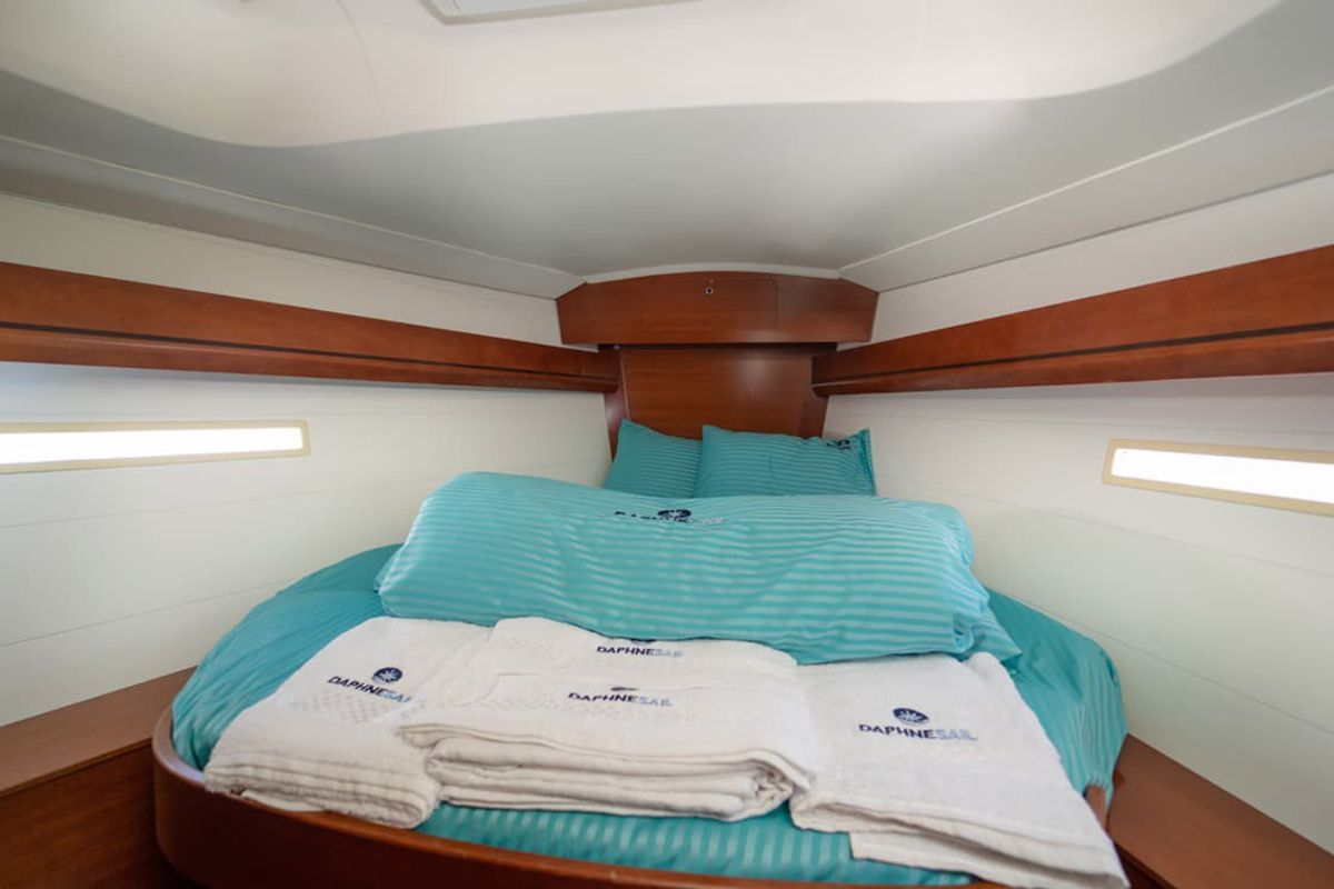 Cabin on Daphne-S, a Dufour 405 GL sailboat at Fethiye, Turkey