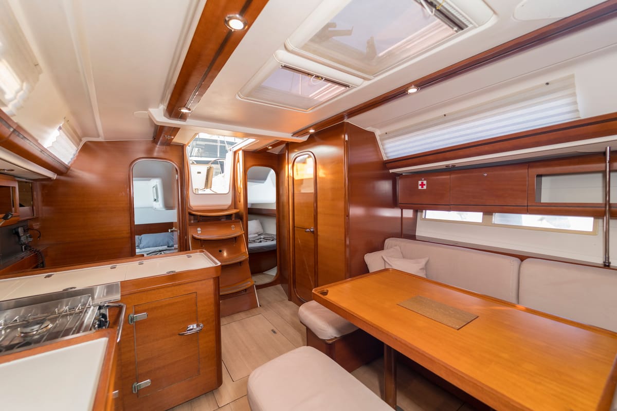 Salon of Daphne-S, a Dufour 405 GL sailboat at Fethiye, Turkey