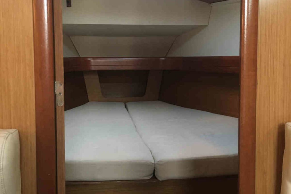 Cabin on Sofia, a Jeanneau Sun Odyssey 39i sailboat at Preveza, Greece