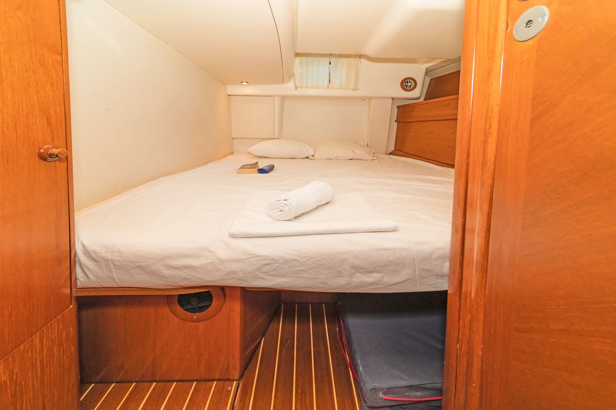 Cabin on Veni, a Jeanneau Sun Odyssey 54DS sailboat at Athens, Greece