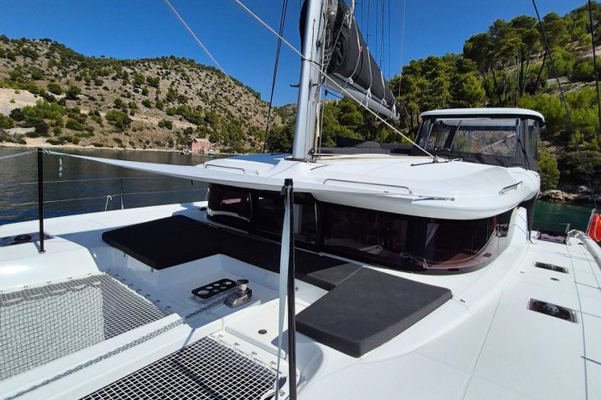 Deck of Stela, a Lagoon 43 catamaran at Seget Donji, Croatia