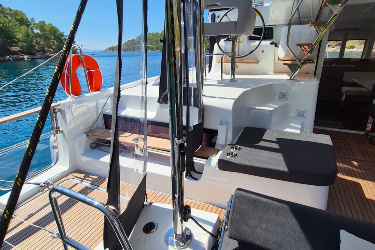 Stela, a Lagoon 43 catamaran at Seget Donji, Croatia