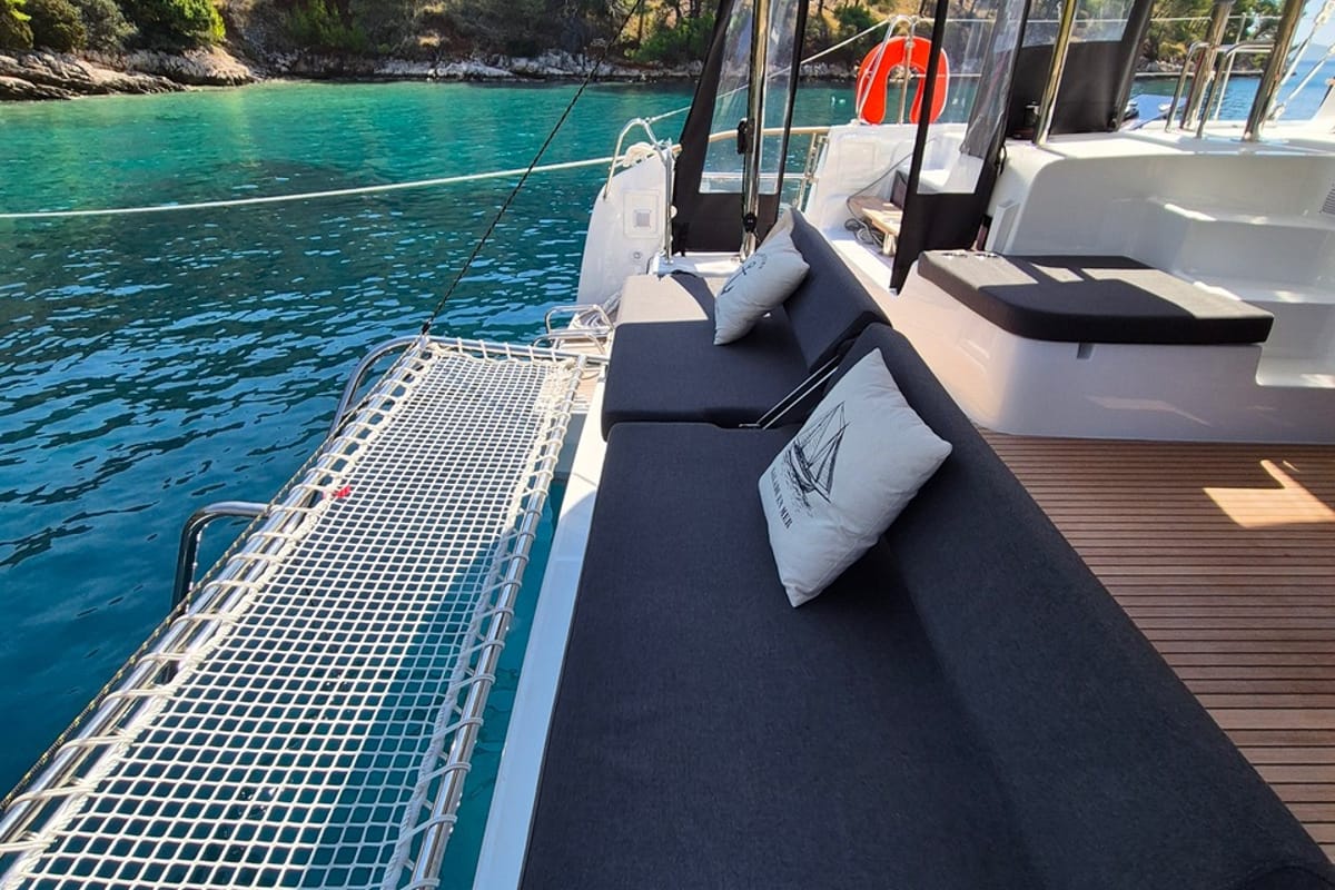 Stela, a Lagoon 43 catamaran at Seget Donji, Croatia