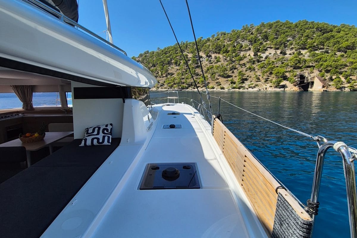 Stela, a Lagoon 43 catamaran at Seget Donji, Croatia