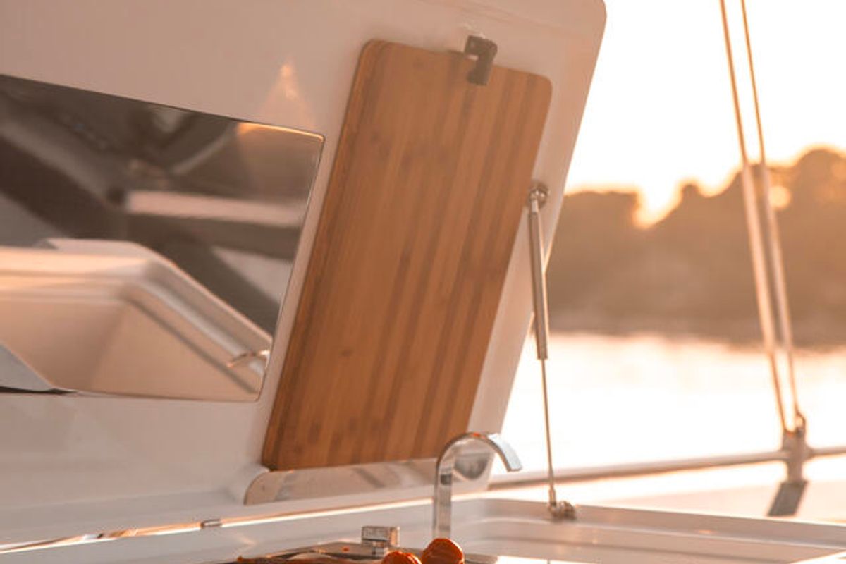 Salon of FGStar Mini, a Galeon 440 Fly (Diesel) yacht at Seget Donji, Croatia