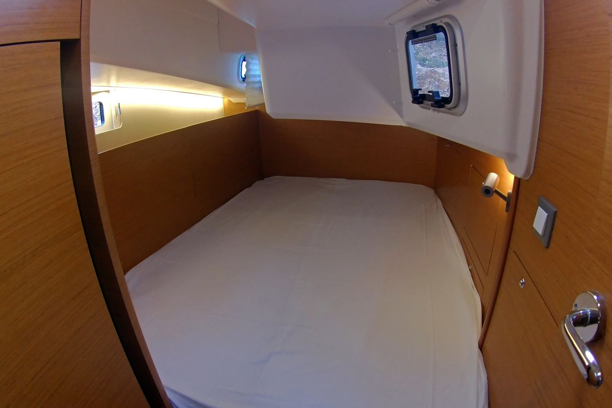 Cabin on Evelina, a Jeanneau Sun Odyssey 410 sailboat at Lavreotiki Municipal Unit, Greece