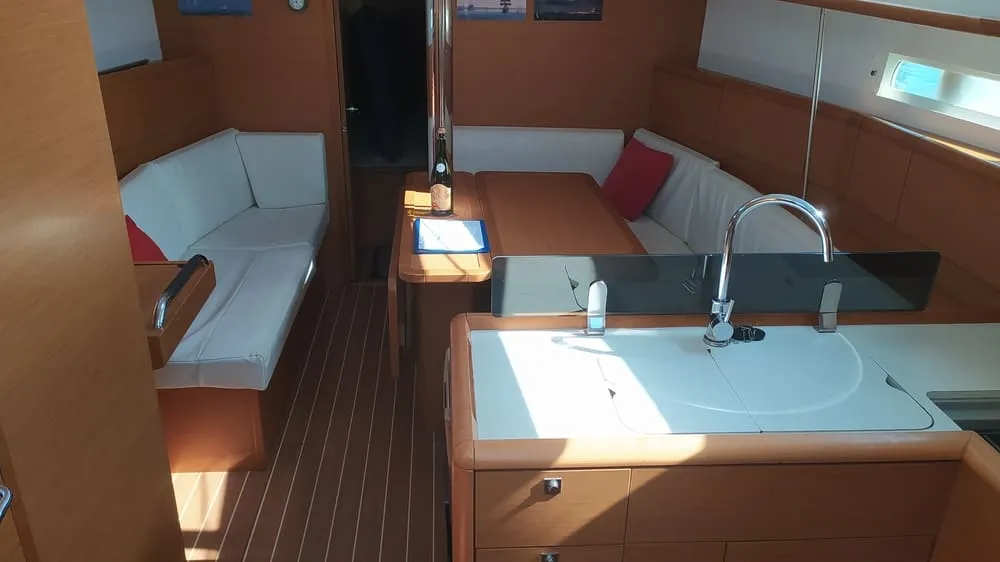 Salon of Glazdo, a Jeanneau Sun Odyssey 379 sailboat at Port Navalo, France