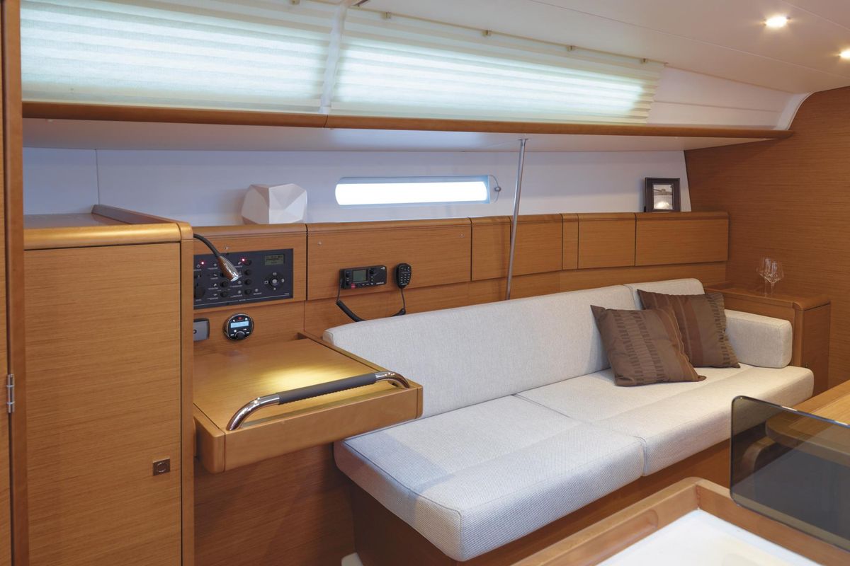 Salon of Glazdo, a Jeanneau Sun Odyssey 379 sailboat at Port Navalo, France