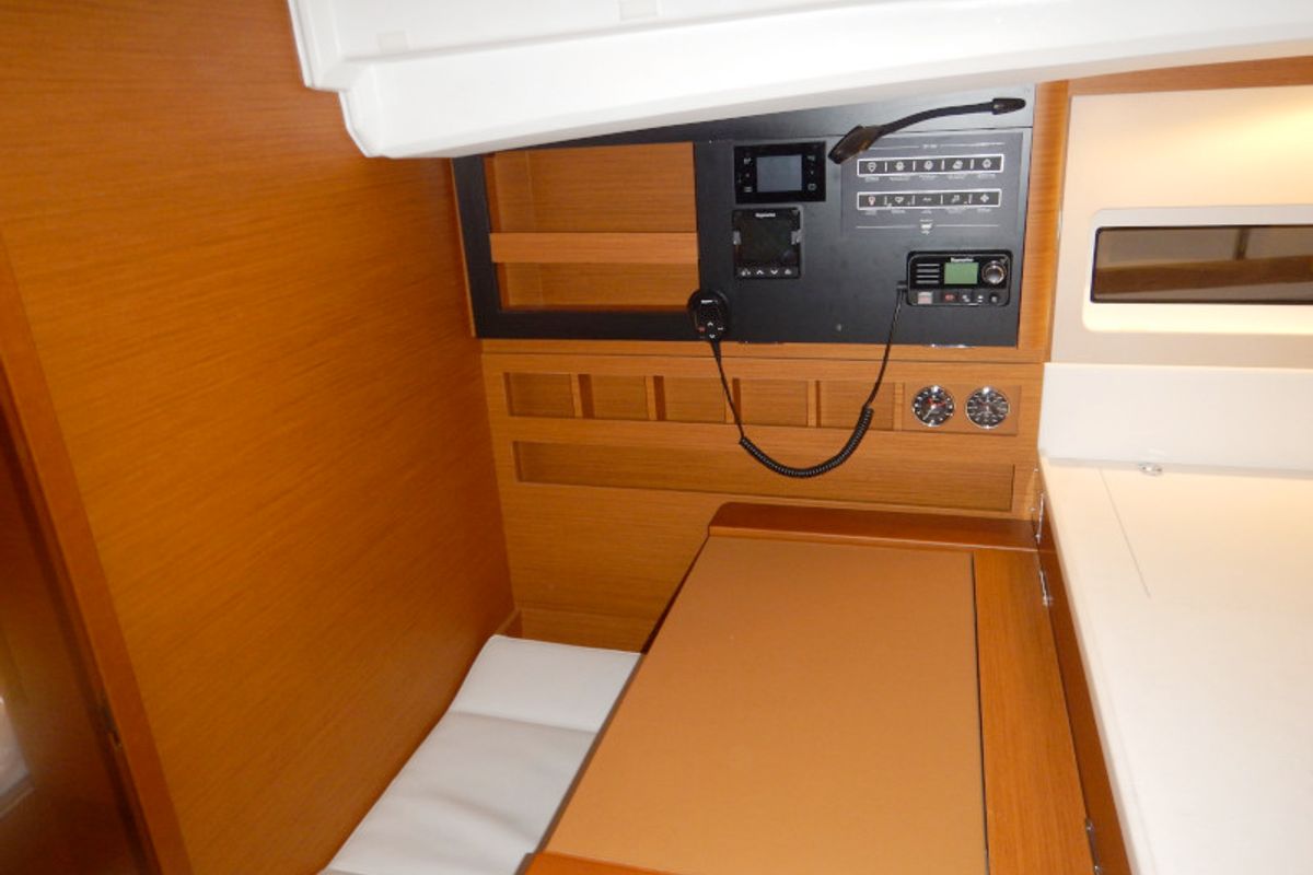 Rebelezza, a Jeanneau Sun Odyssey 440 sailboat at Palma de Mallorca, Spain