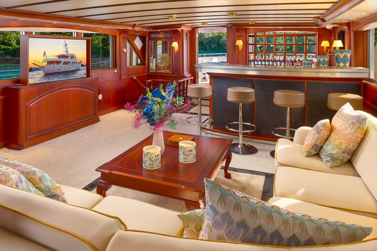 Salon of To je to, a Benetti Classic 115 yacht at Grad Trogir, Croatia