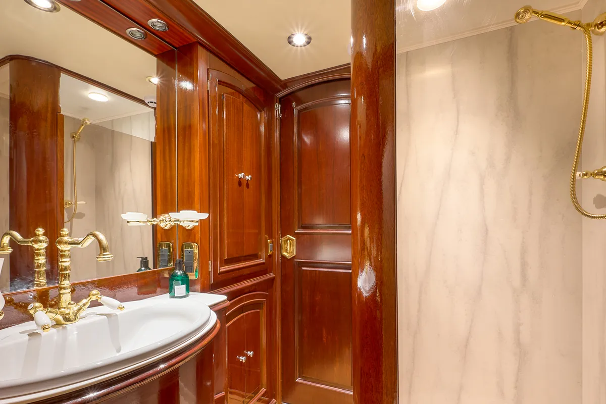 Head on To je to, a Benetti Classic 115 yacht at Grad Trogir, Croatia