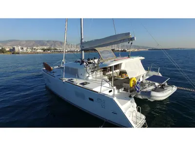 Sailing Blue 4