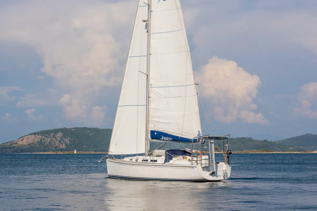 Exterior view of Aeolus, a Hanse Yachts Hanse 400 sailboat at Preveza, Greece
